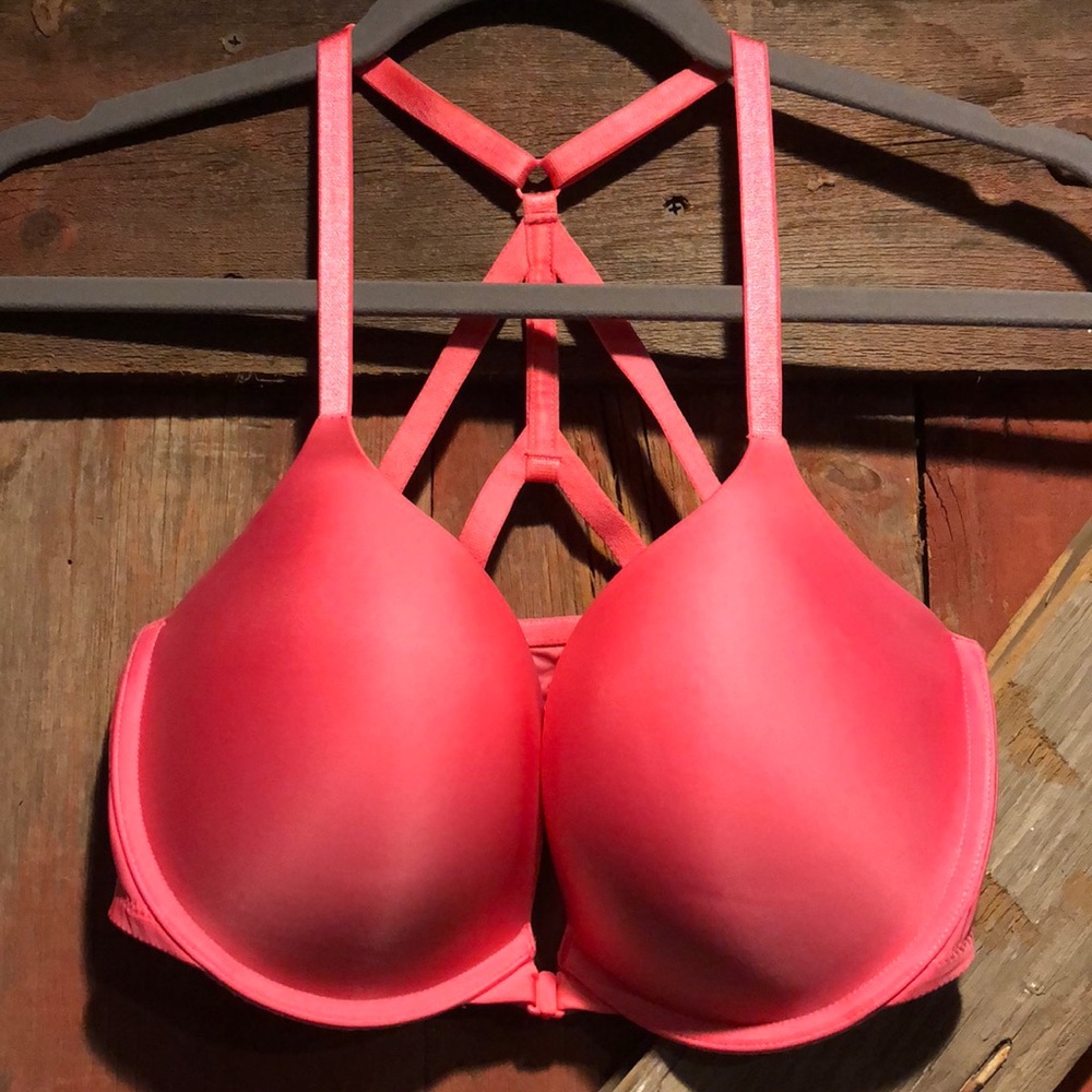 Victoria’s Secret front close bra